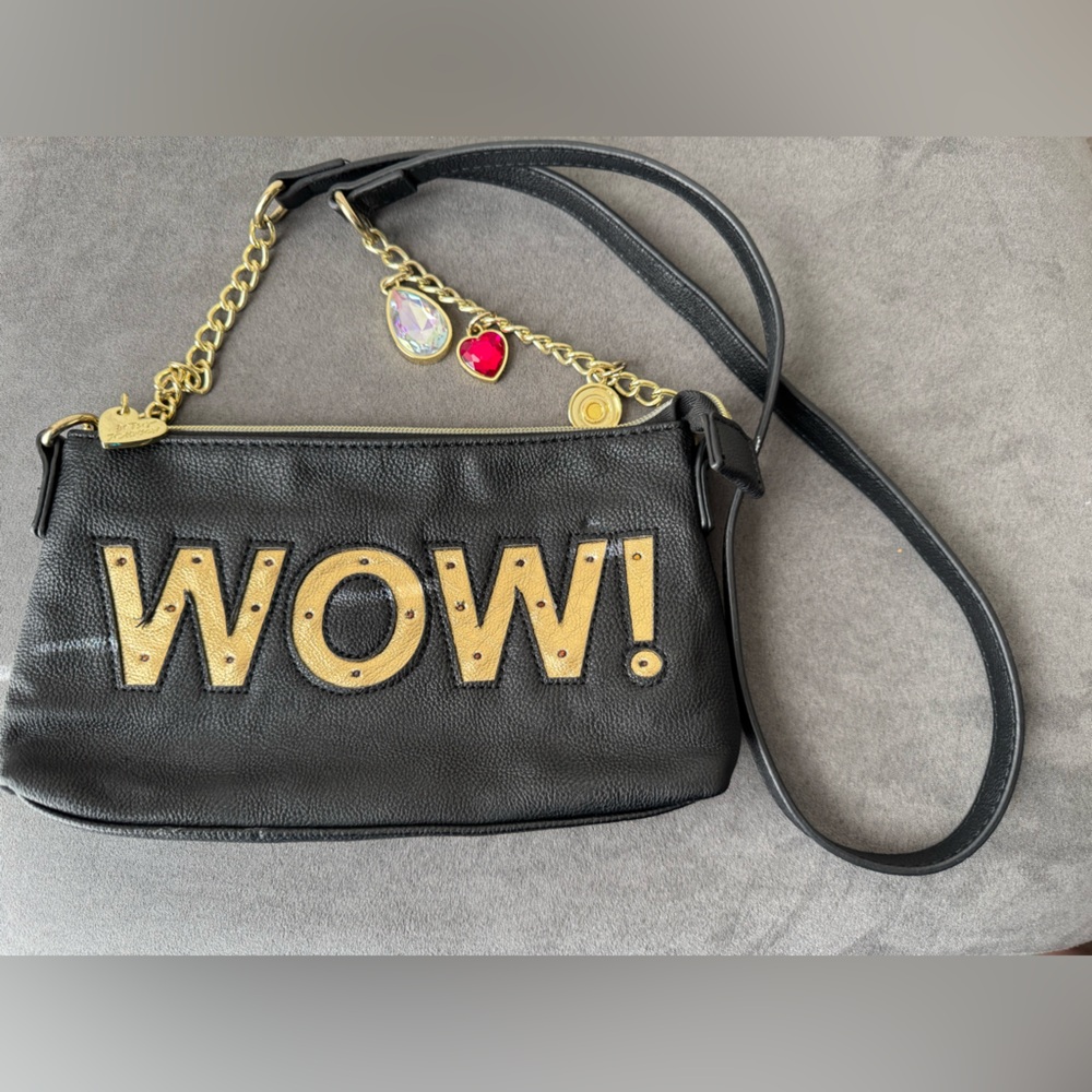 Betsey Johnson Black and Gold WOW! Crossbody Bag